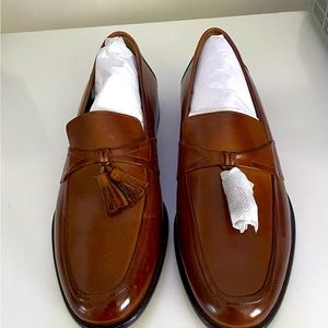 Brand new Johnston and Murphy Tan Loafers size 10.